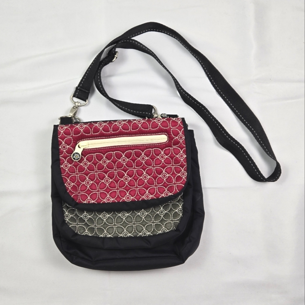 Black, Green, and Red Sherpani Adjustable 3-Tier Crossbody Bag